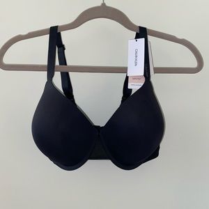 NWT Calvin Klein Bra Size 36 DD